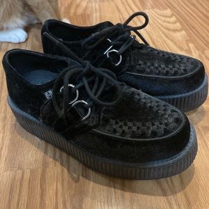 T.U.K VEGAN CREEPERS BLACK